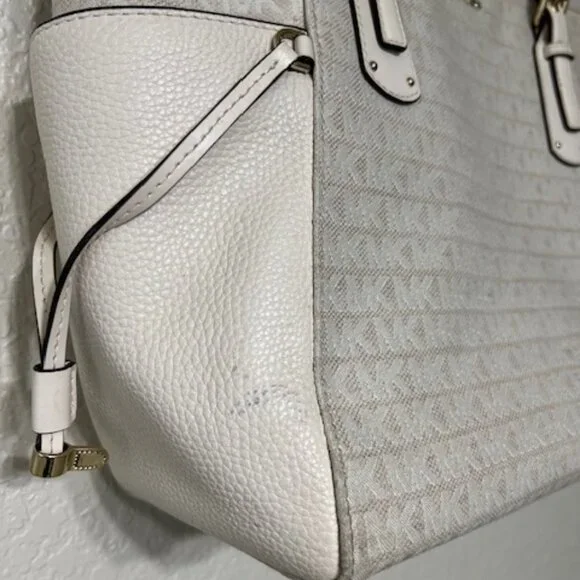 Michael Kors Voyager East West Signature Tote Off White - Used - Picture 12 of 12